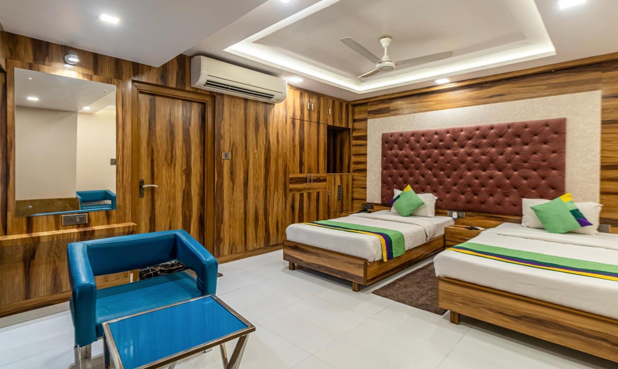 Hotel Orion Crystal Calcutta Extérieur photo