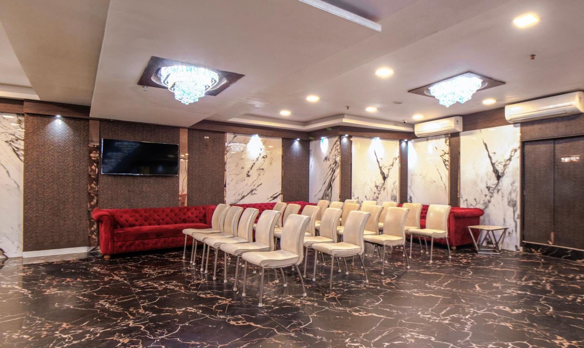 Hotel Orion Crystal Calcutta Extérieur photo