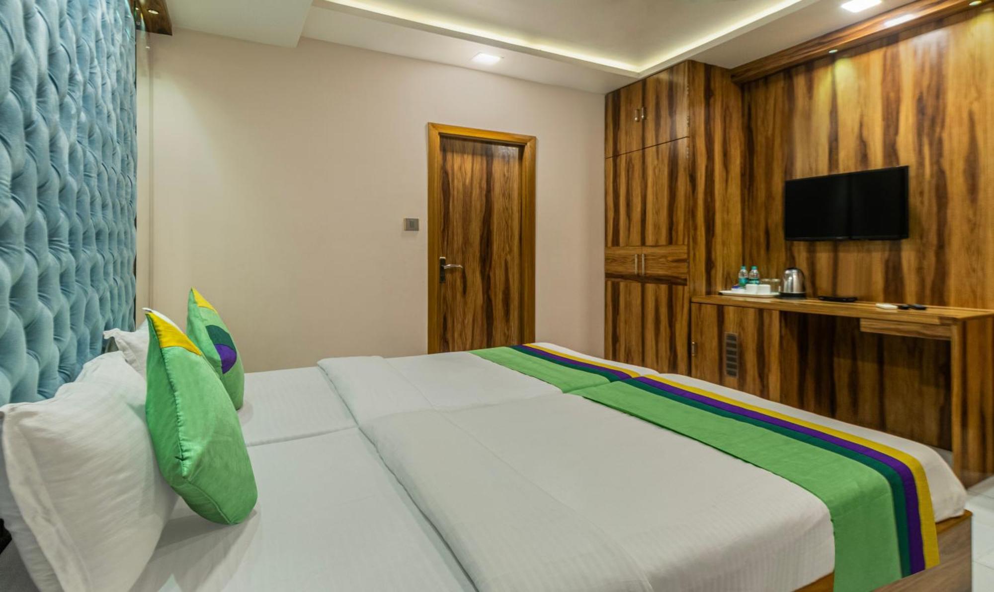 Hotel Orion Crystal Calcutta Extérieur photo