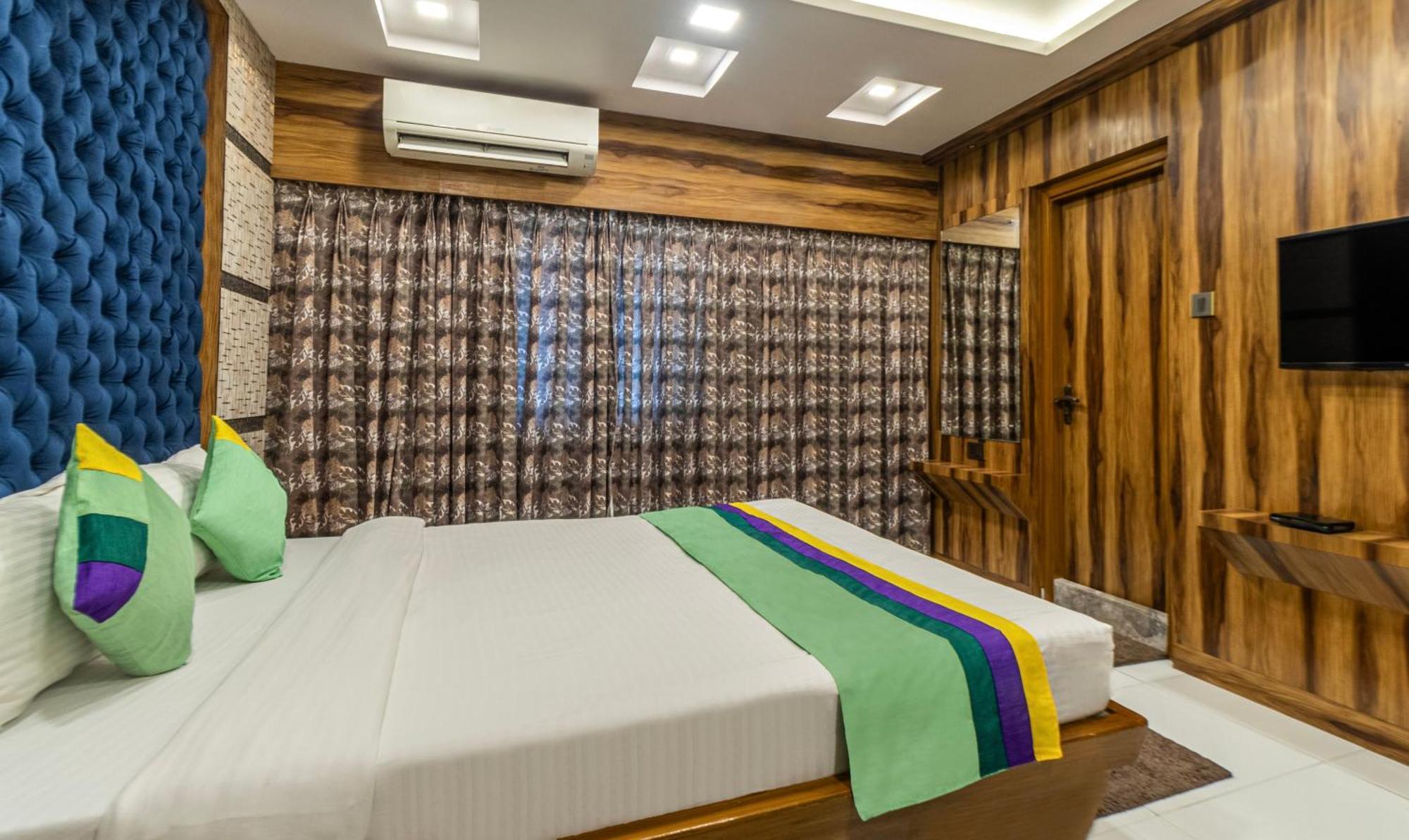 Hotel Orion Crystal Calcutta Extérieur photo
